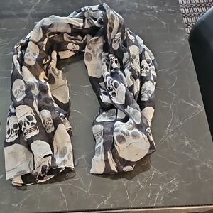 Sold Skull Print Scarf